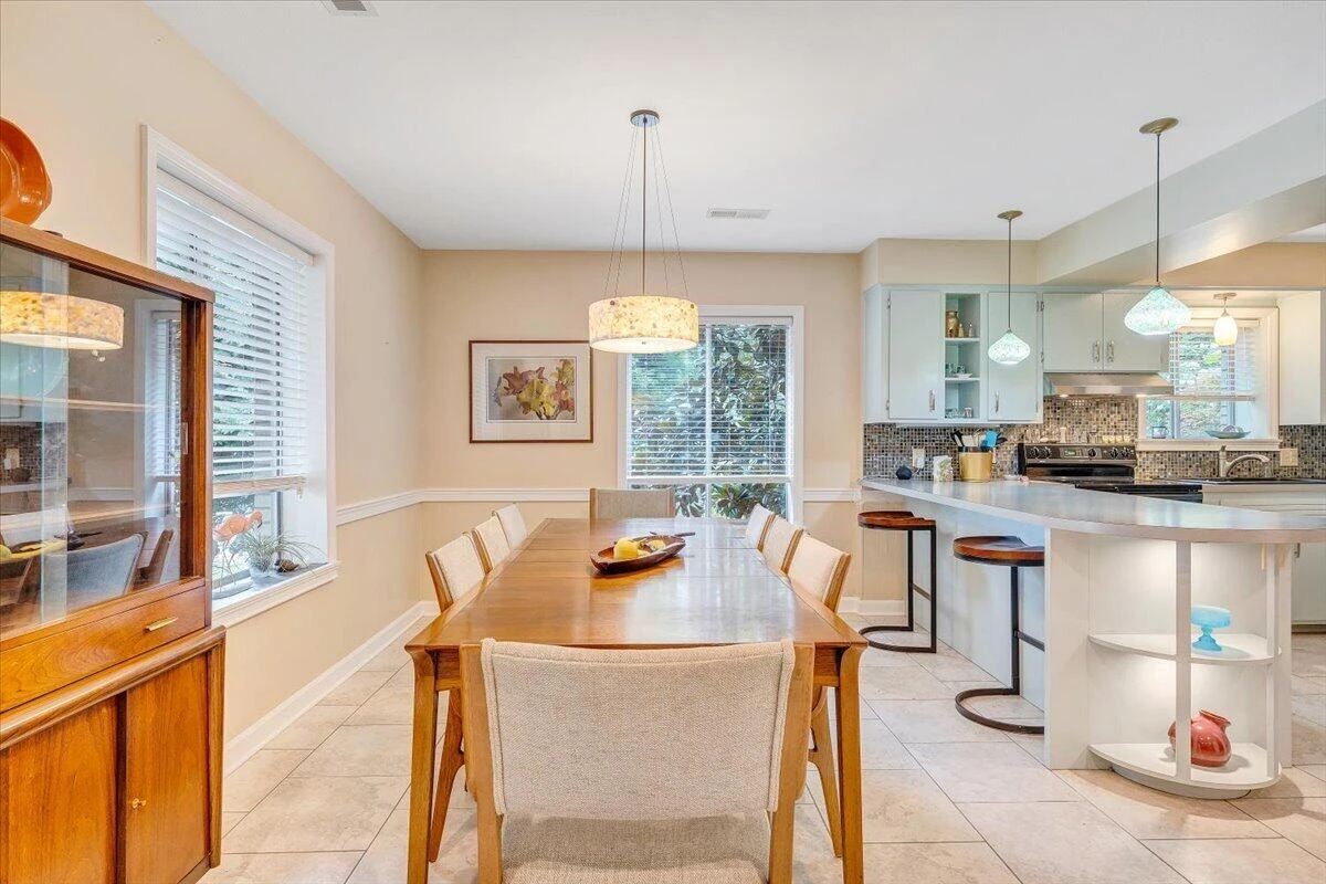 1276 Belle Isle DR - Photo 36