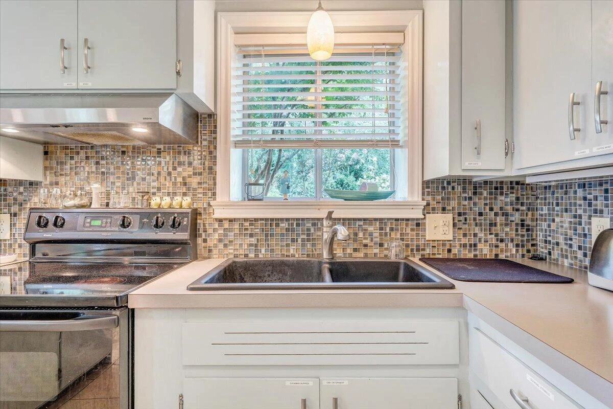 1276 Belle Isle DR - Photo 40