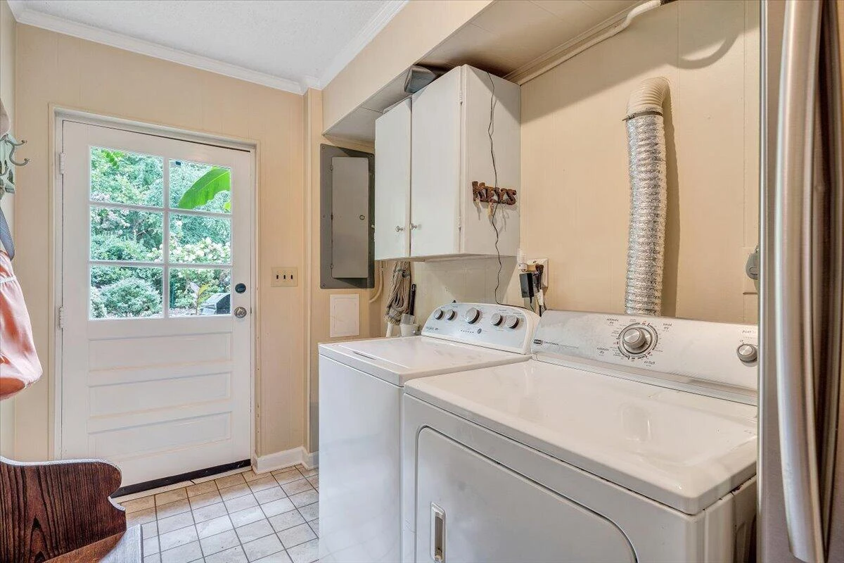 1276 Belle Isle DR - Photo 45