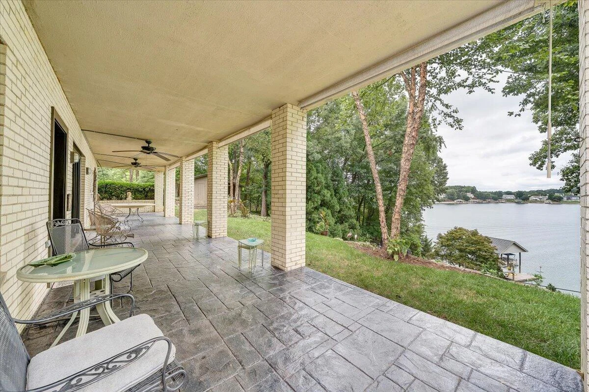 1276 Belle Isle DR - Photo 47