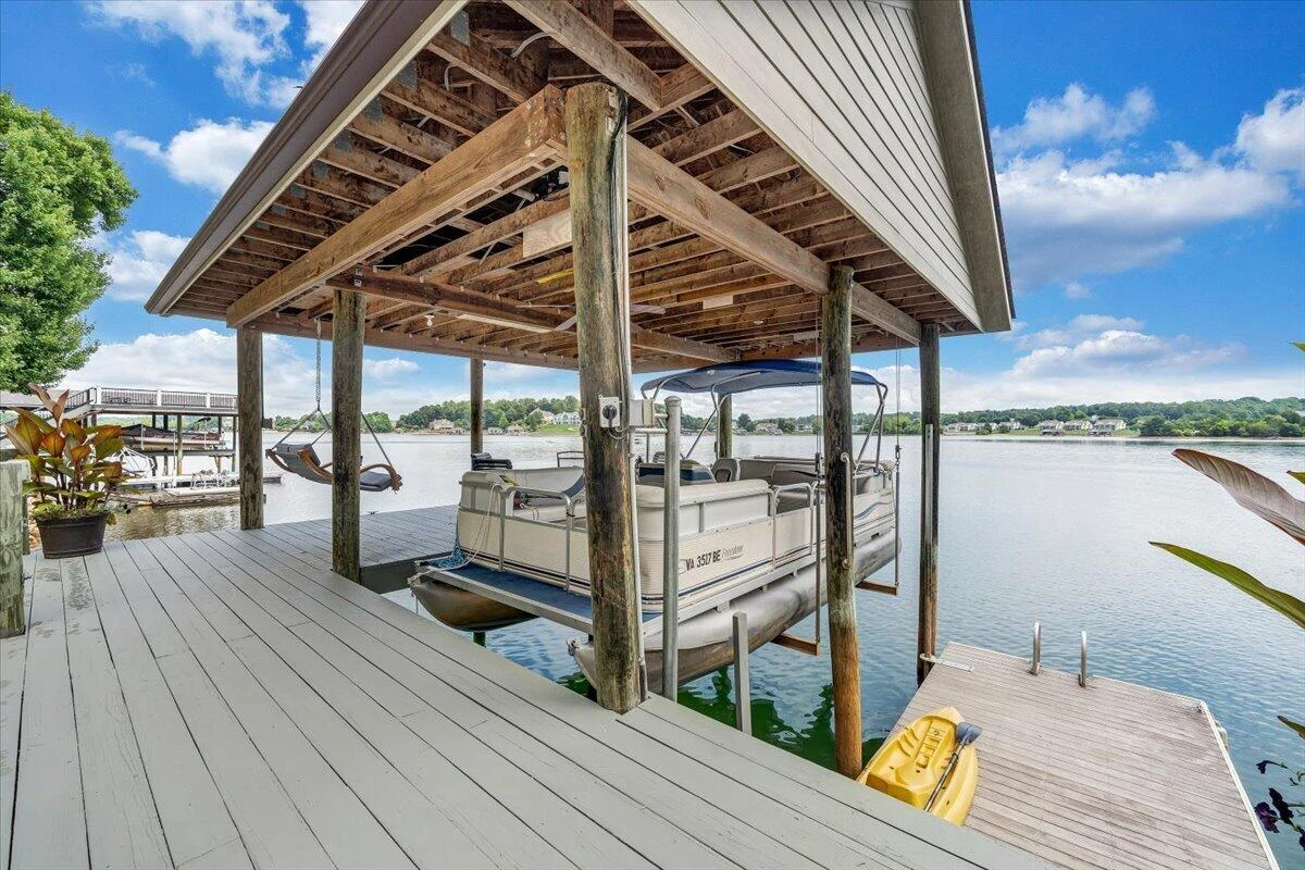 1276 Belle Isle DR - Photo 51