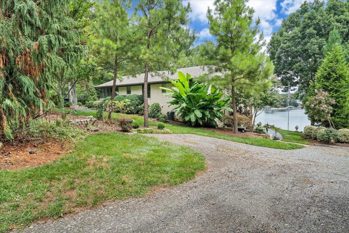 1276 Belle Isle DR - Photo 59