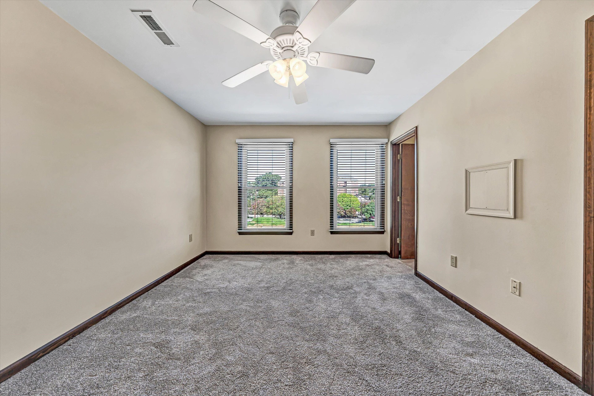 2217 Jefferson ST SW ## 2217A - Photo 16
