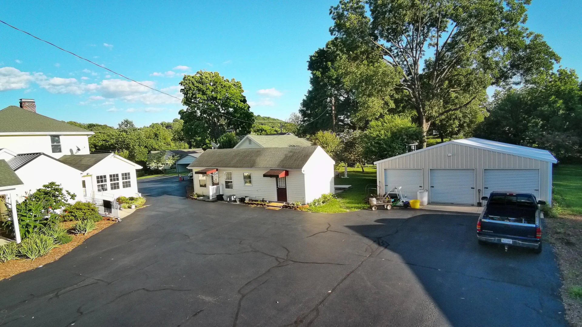 706 Burks Hill RD - Photo 4