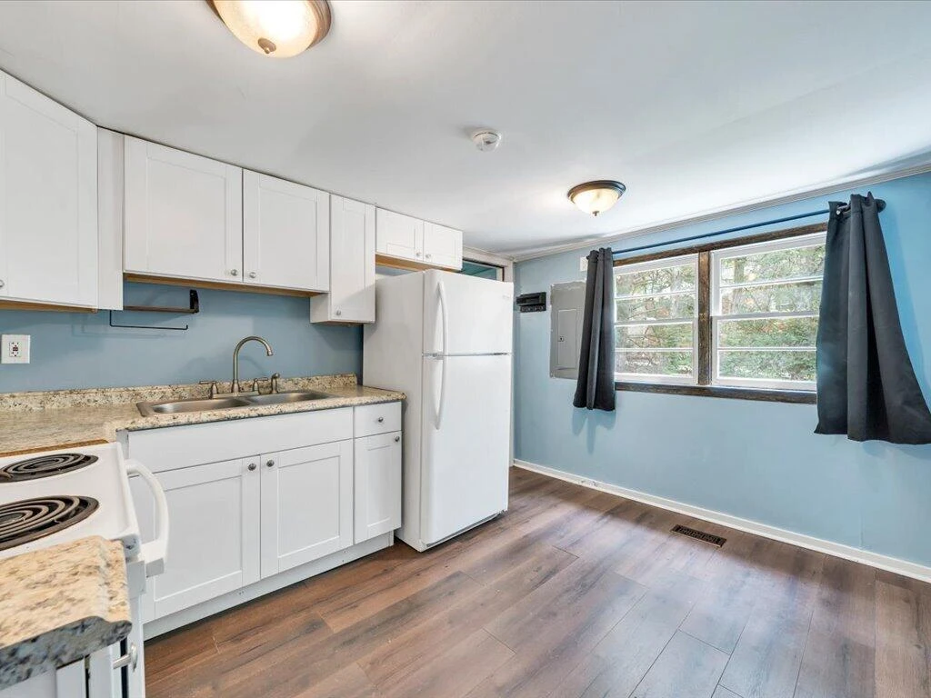 421 Beverly Heights RD - Photo 8