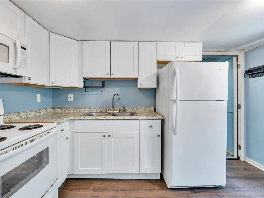 421 Beverly Heights RD - Photo 9