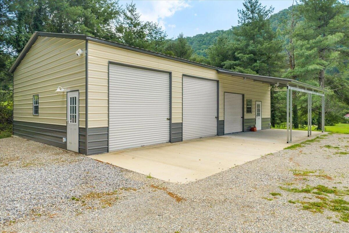 138 Weaver DR - Photo 7