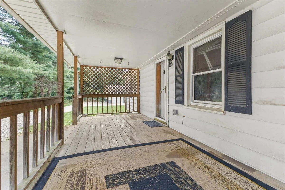 138 Weaver DR - Photo 9