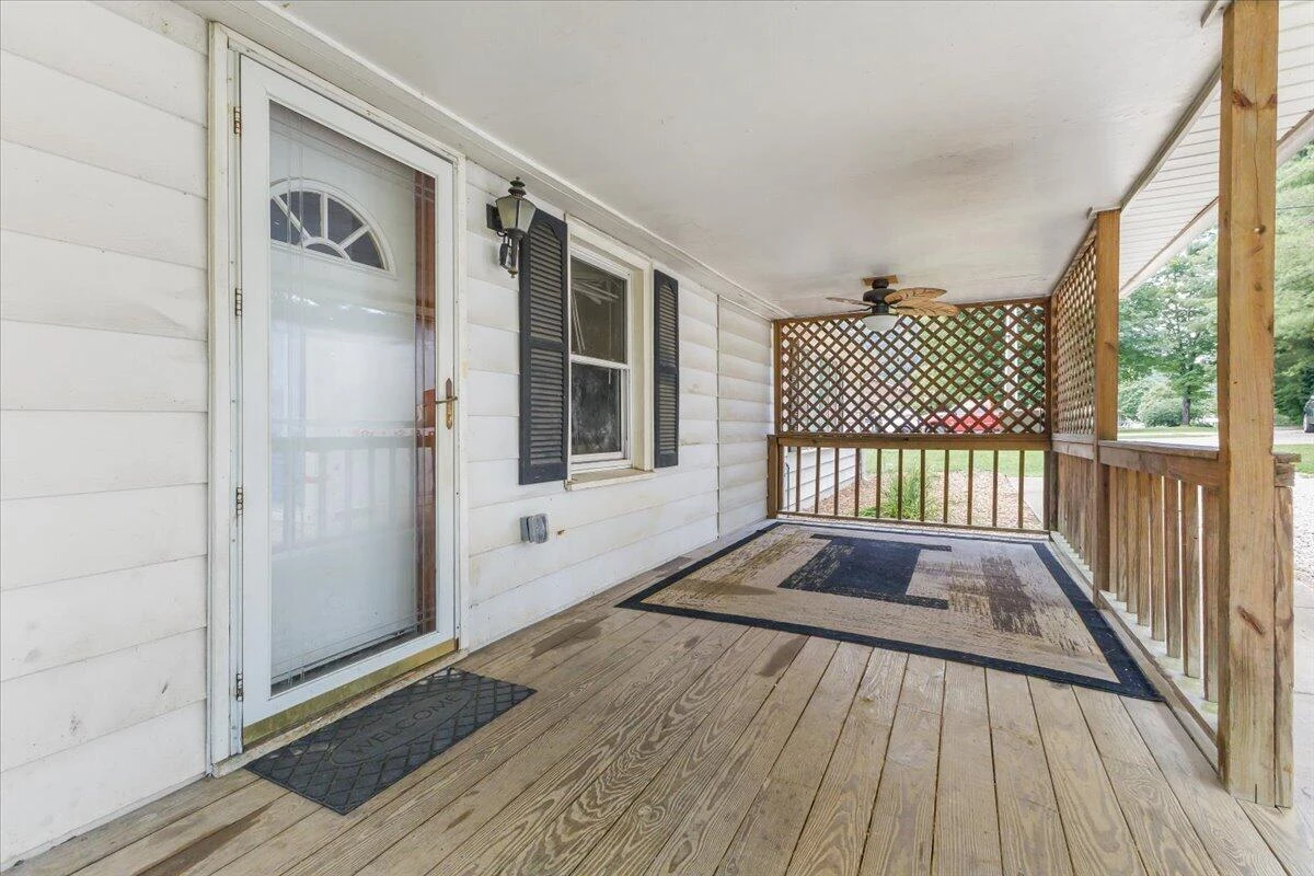 138 Weaver DR - Photo 10