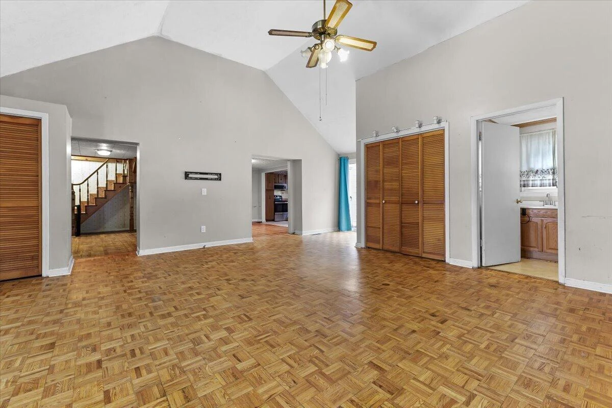 138 Weaver DR - Photo 15