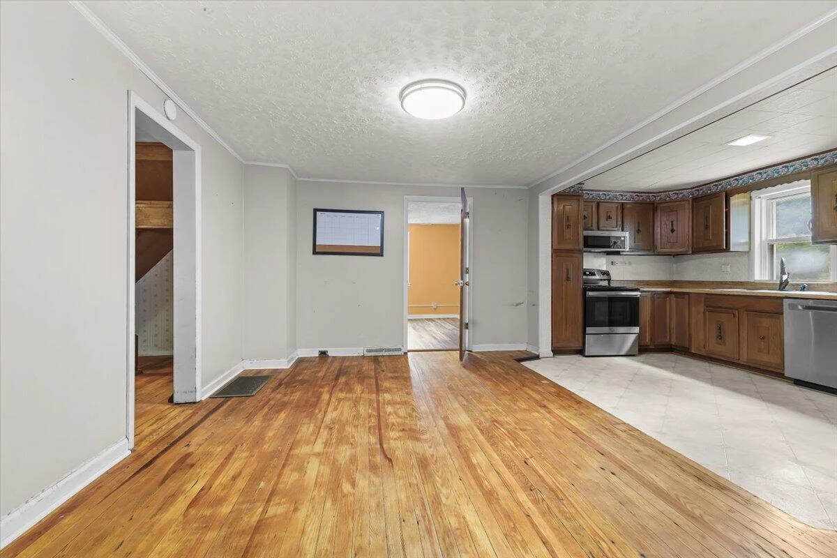 138 Weaver DR - Photo 25