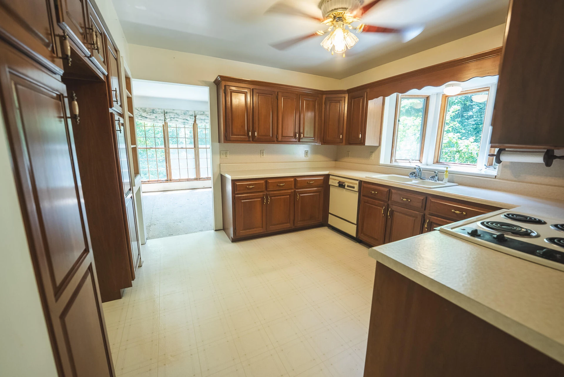 9067 Twin Falls RD NE - Photo 56