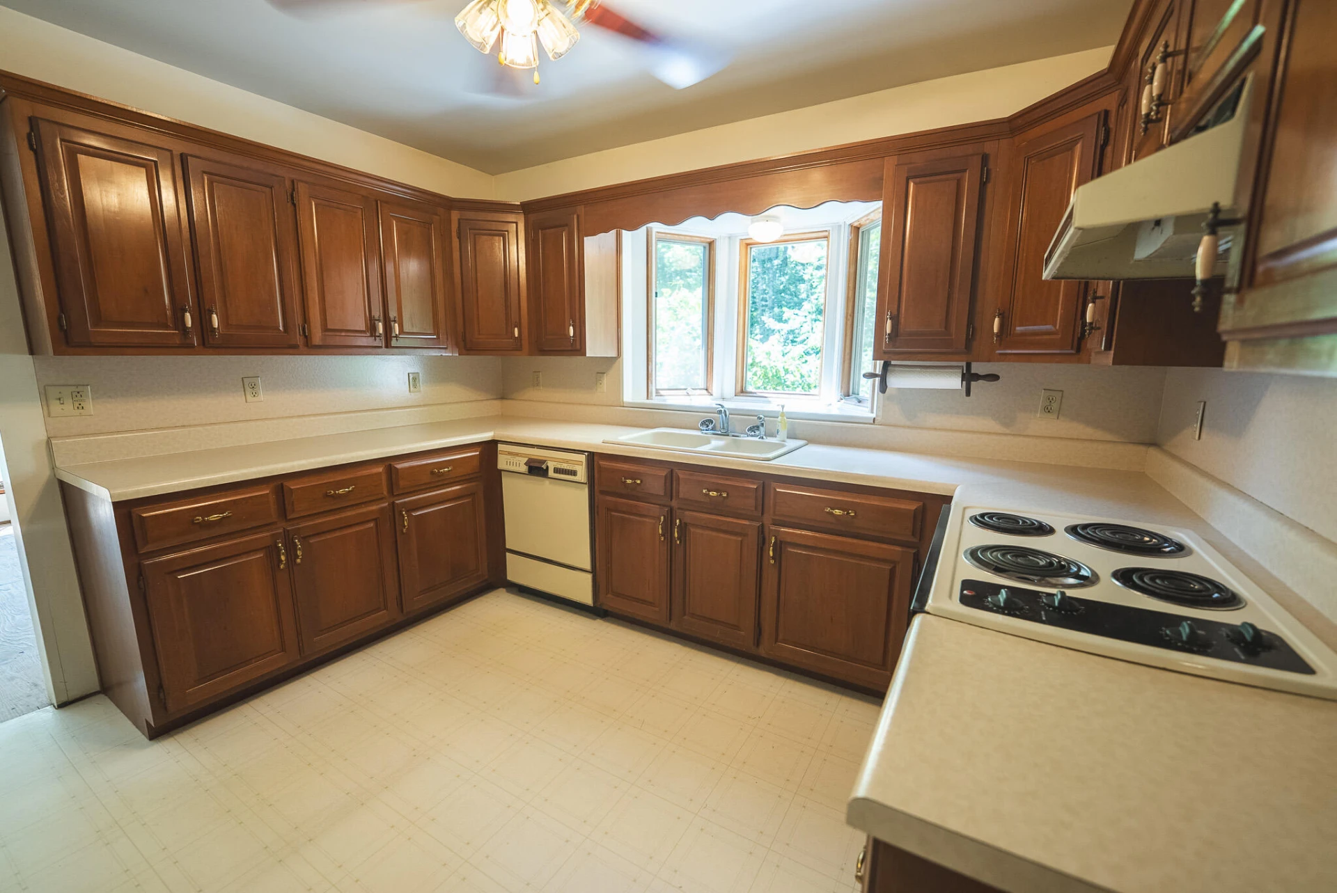 9067 Twin Falls RD NE - Photo 57
