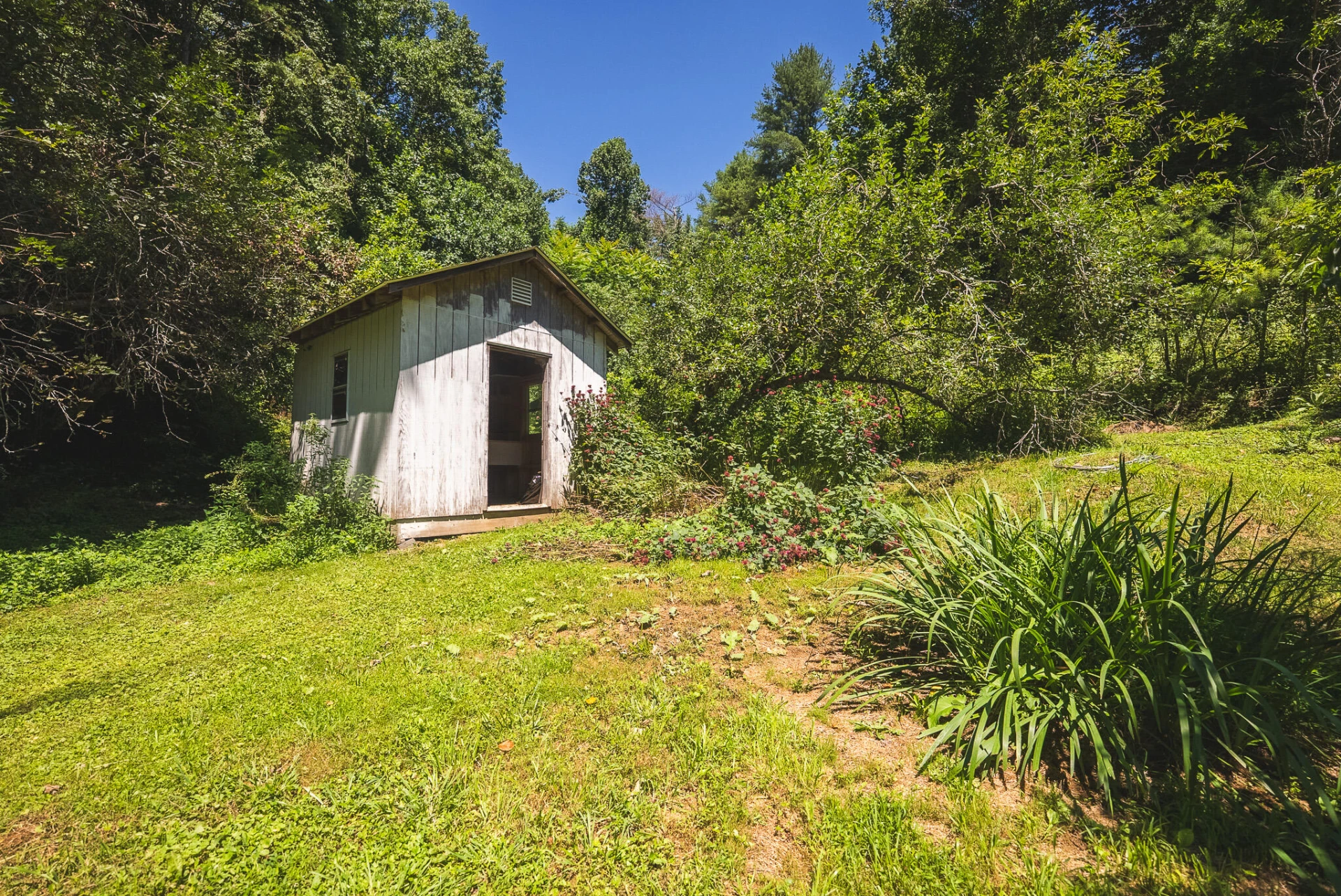 9067 Twin Falls RD NE - Photo 75