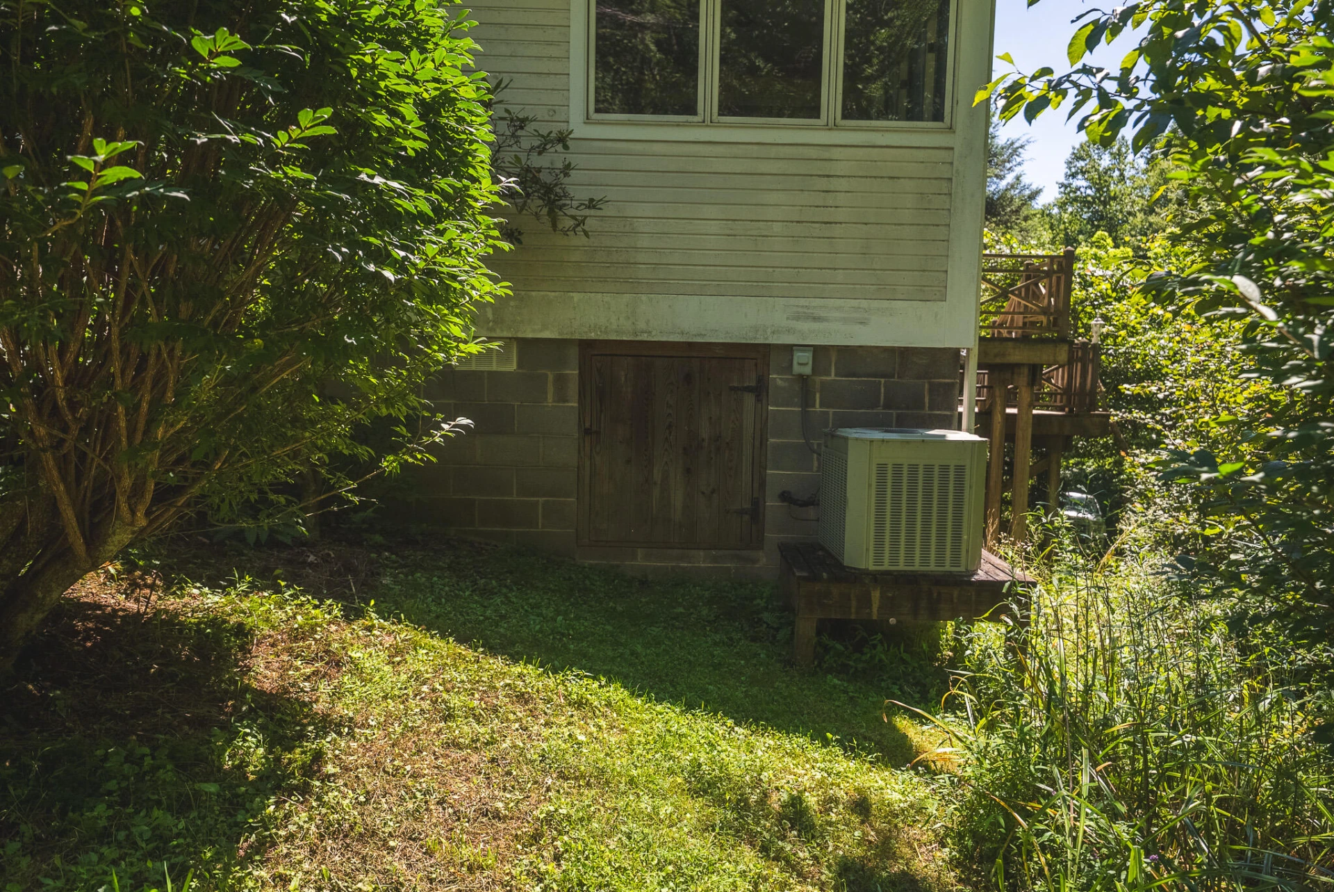 9067 Twin Falls RD NE - Photo 79