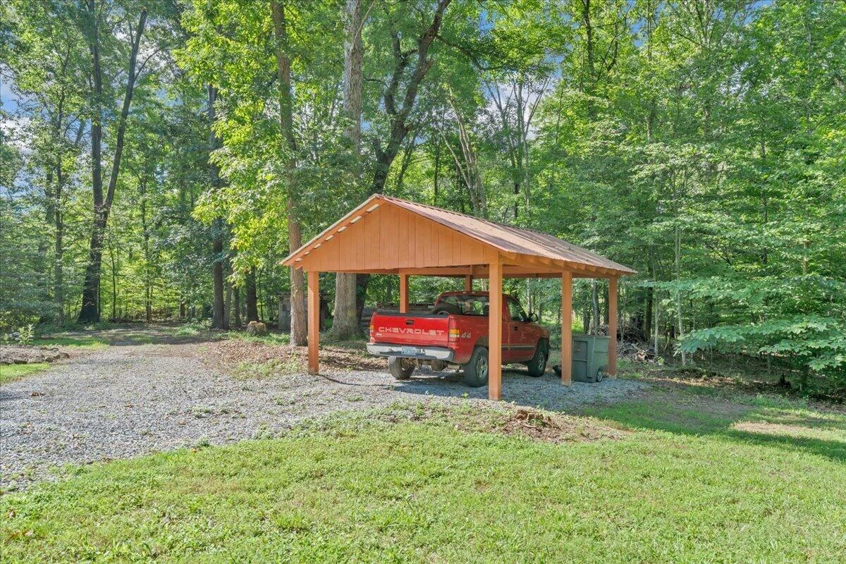 7654 Goose Creek Valley RD - Photo 11