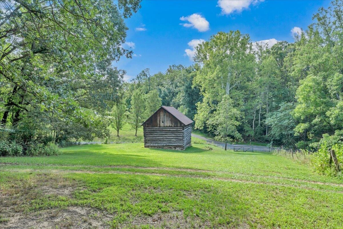 7654 Goose Creek Valley RD - Photo 14