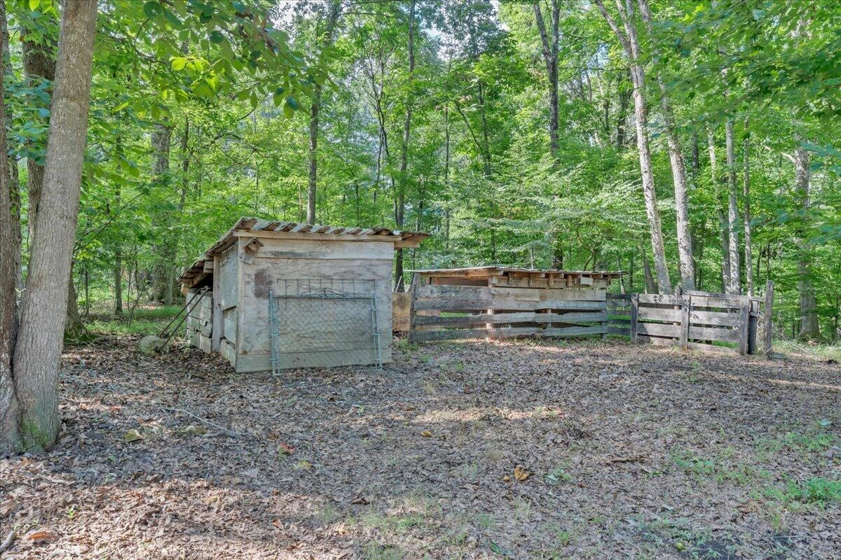 7654 Goose Creek Valley RD - Photo 18