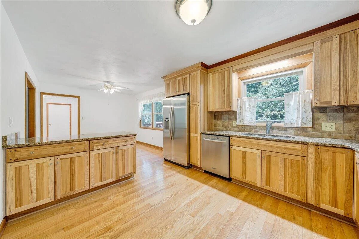7654 Goose Creek Valley RD - Photo 41