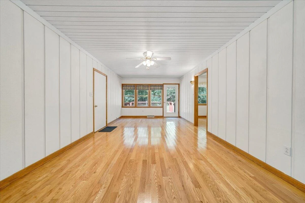 7654 Goose Creek Valley RD - Photo 42