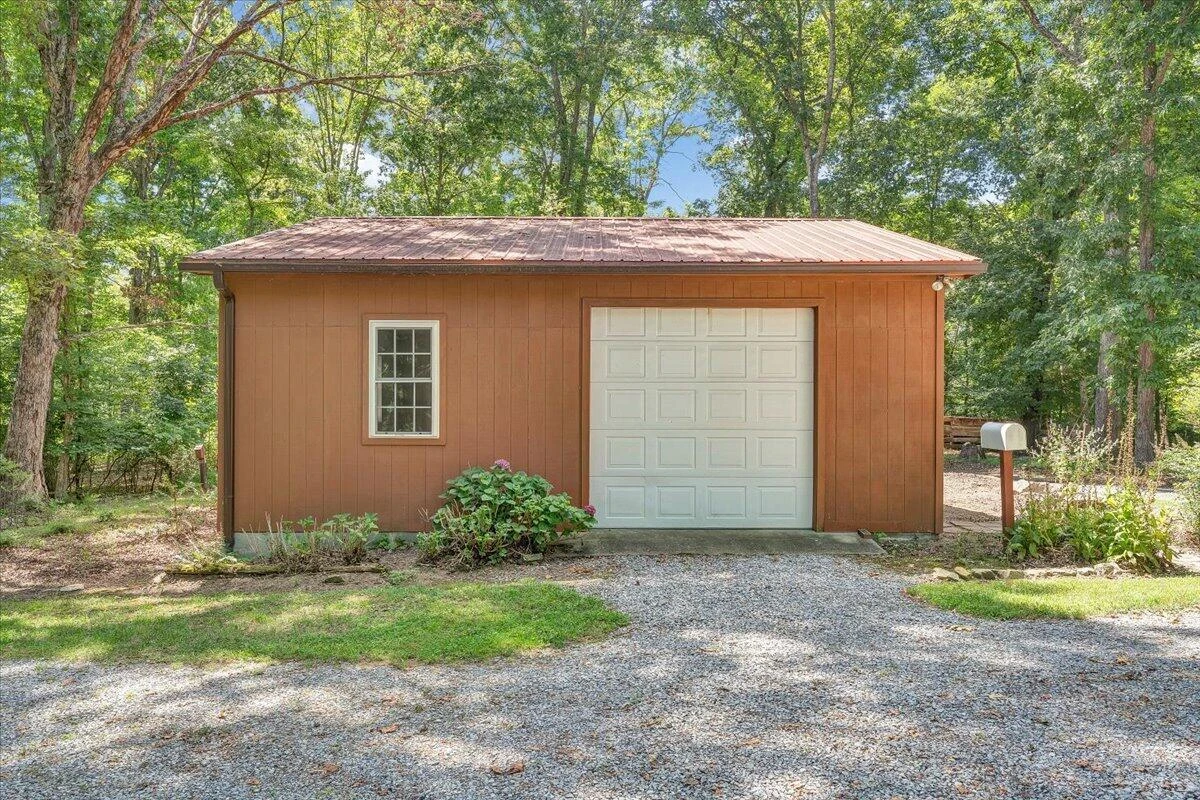 7654 Goose Creek Valley RD - Photo 75