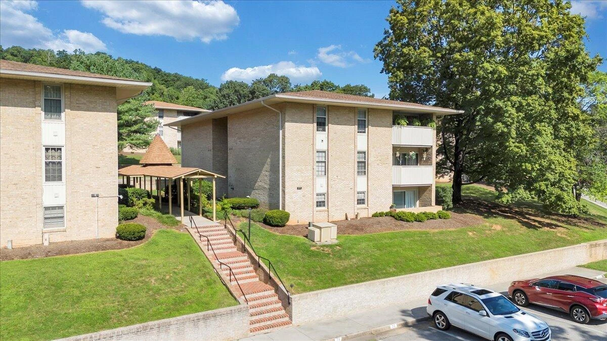 5260 Crossbow CIR #UNIT 7C - Photo 3