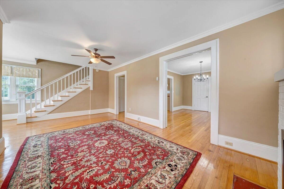 1213 Howbert AVE SW - Photo 10