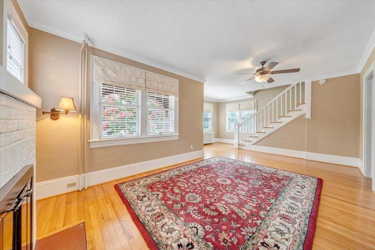 1213 Howbert AVE SW - Photo 11