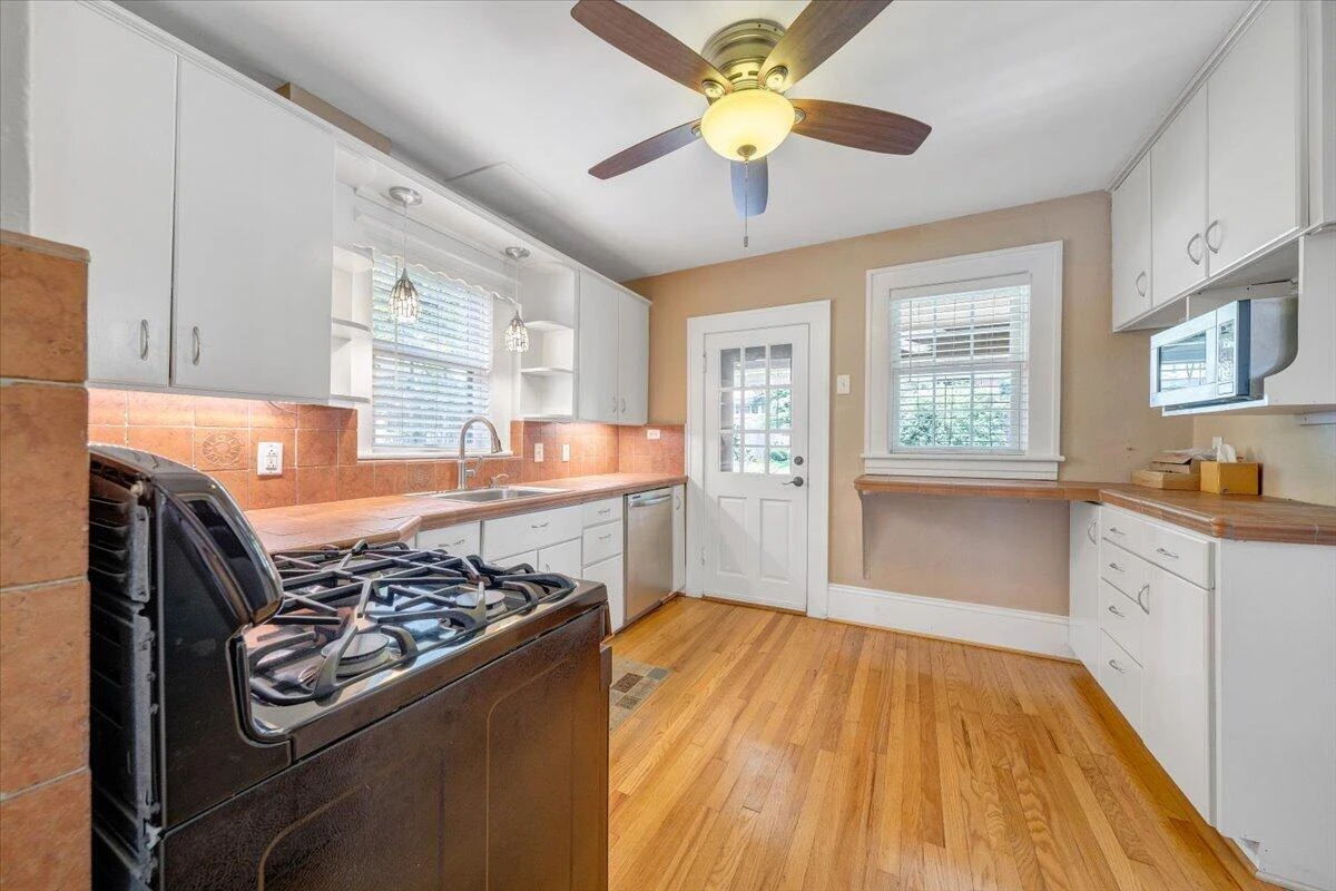 1213 Howbert AVE SW - Photo 19