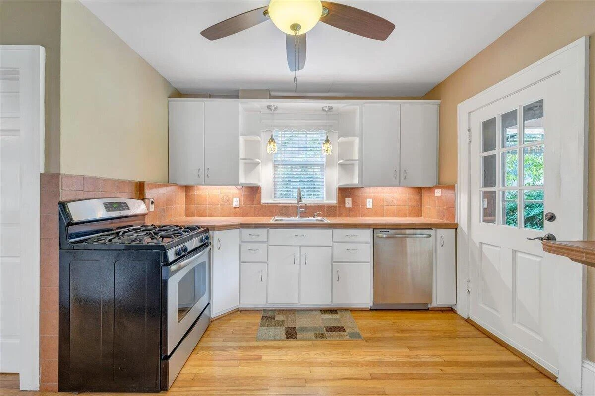 1213 Howbert AVE SW - Photo 20