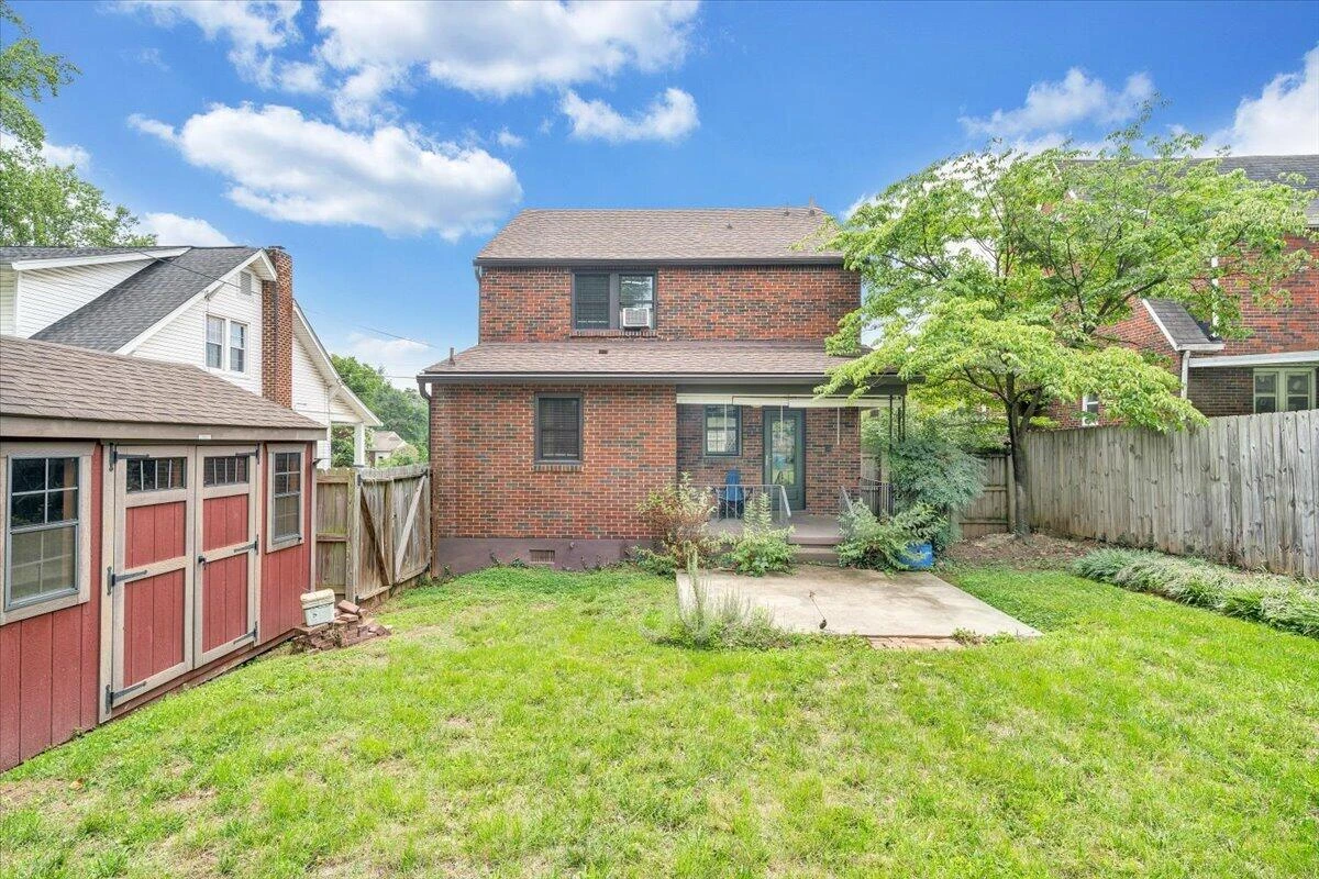 1213 Howbert AVE SW - Photo 38