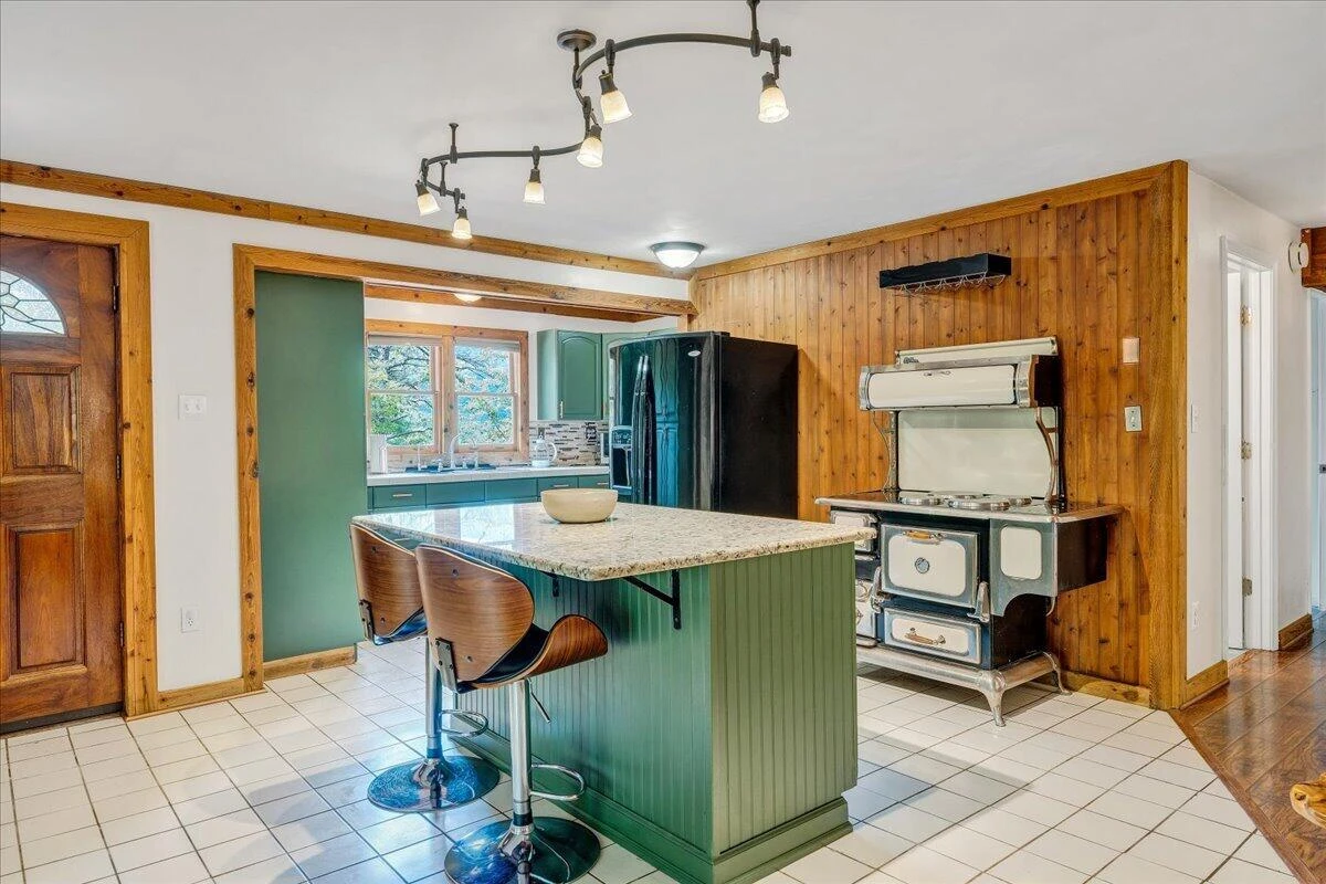 1964 Wildwood RD - Photo 6