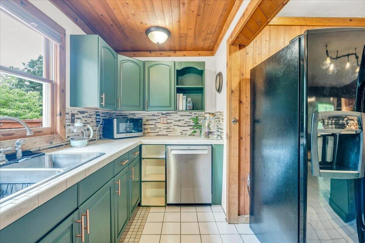 1964 Wildwood RD - Photo 12