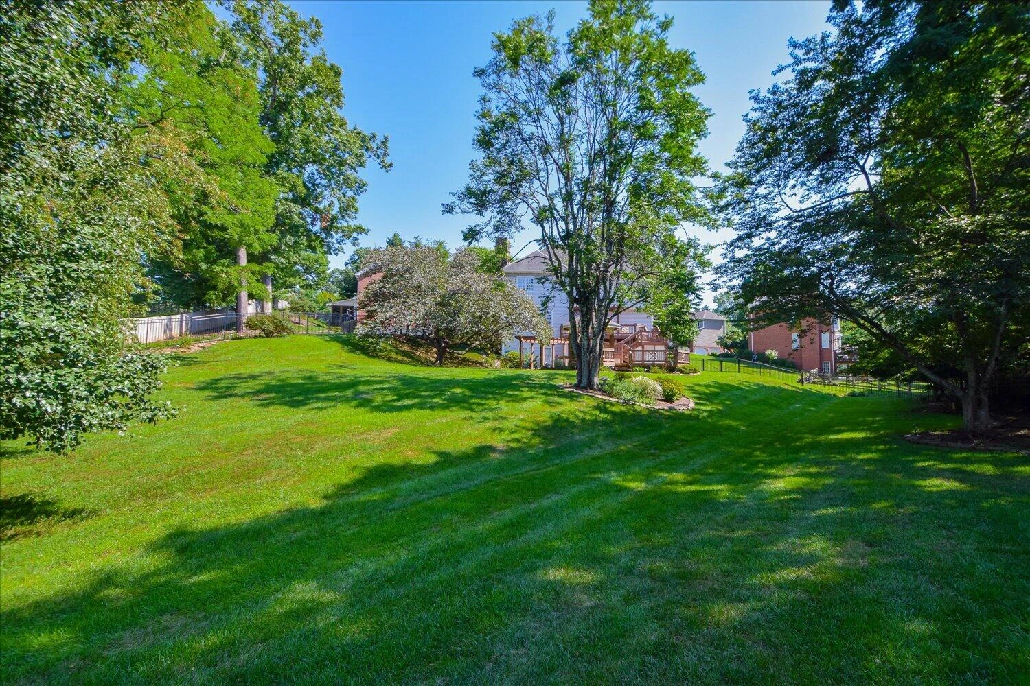 5069 Williamsburg CT - Photo 40