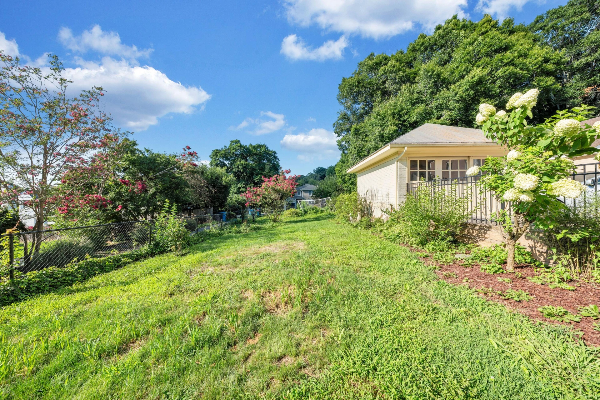 118 24th ST SE - Photo 34