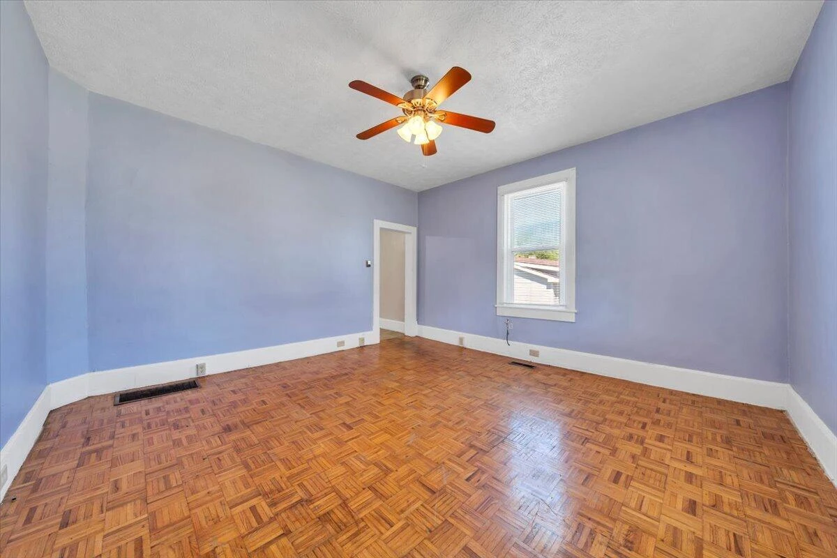 112 1st AVE - Photo 3