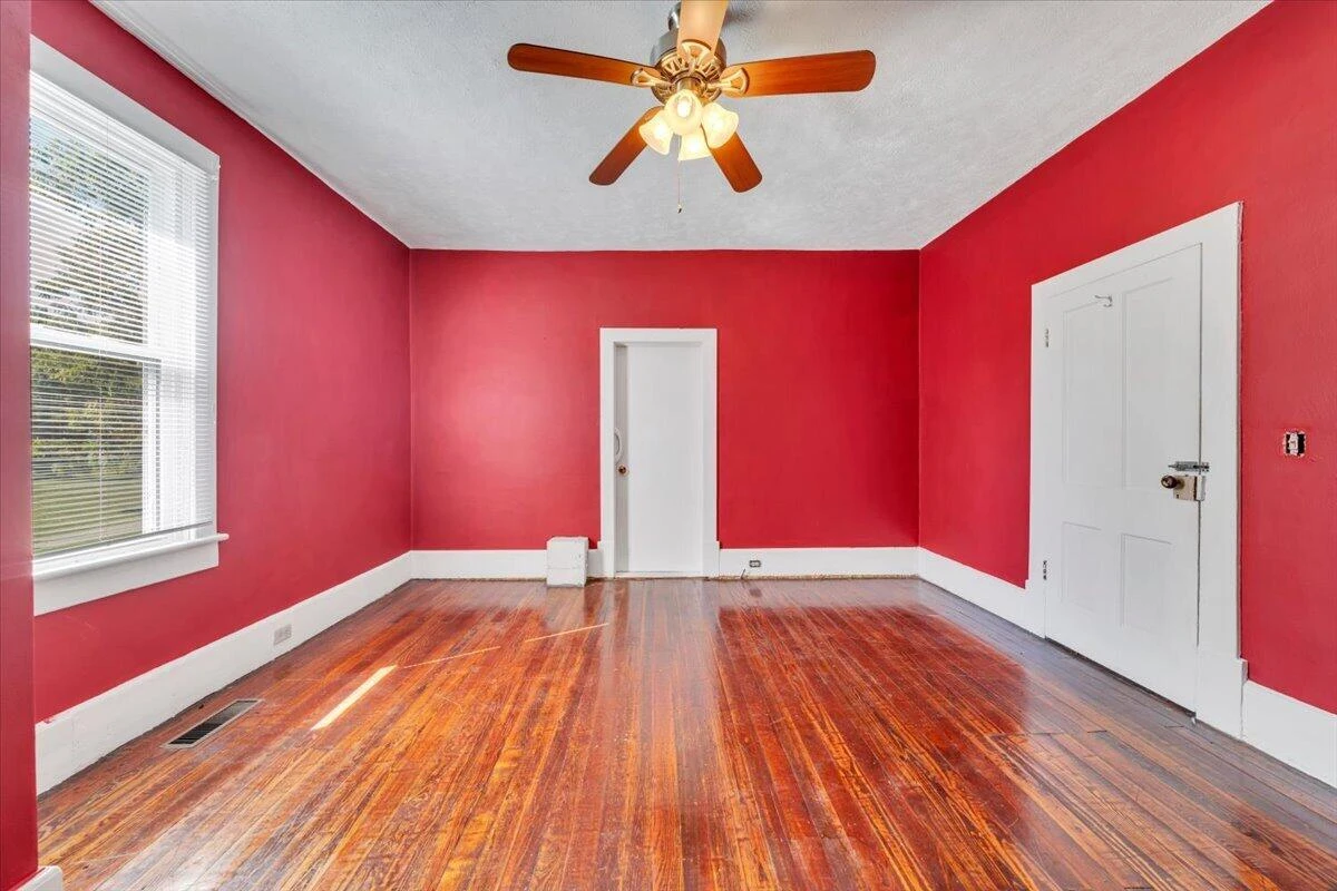 112 1st AVE - Photo 12