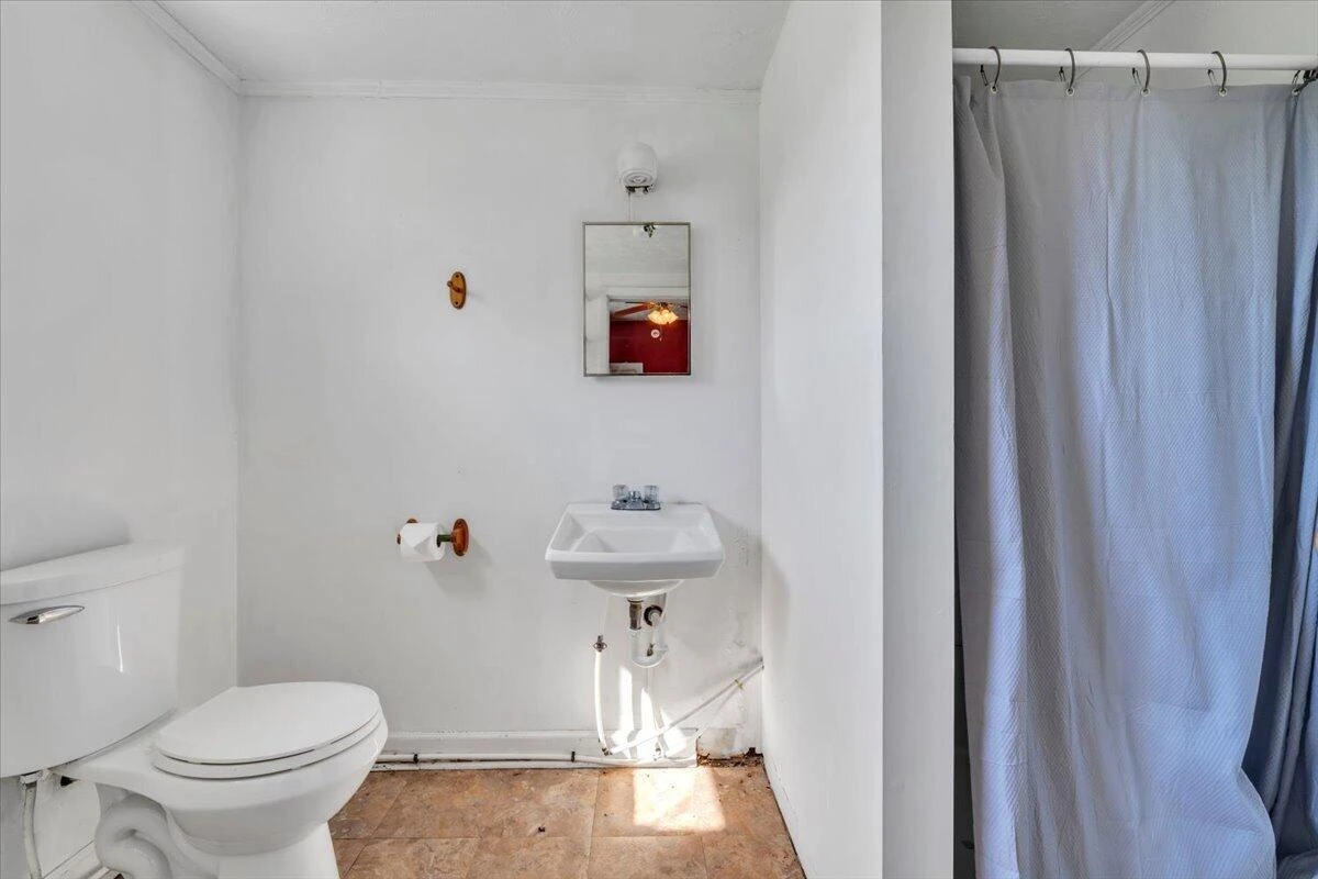 112 1st AVE - Photo 13