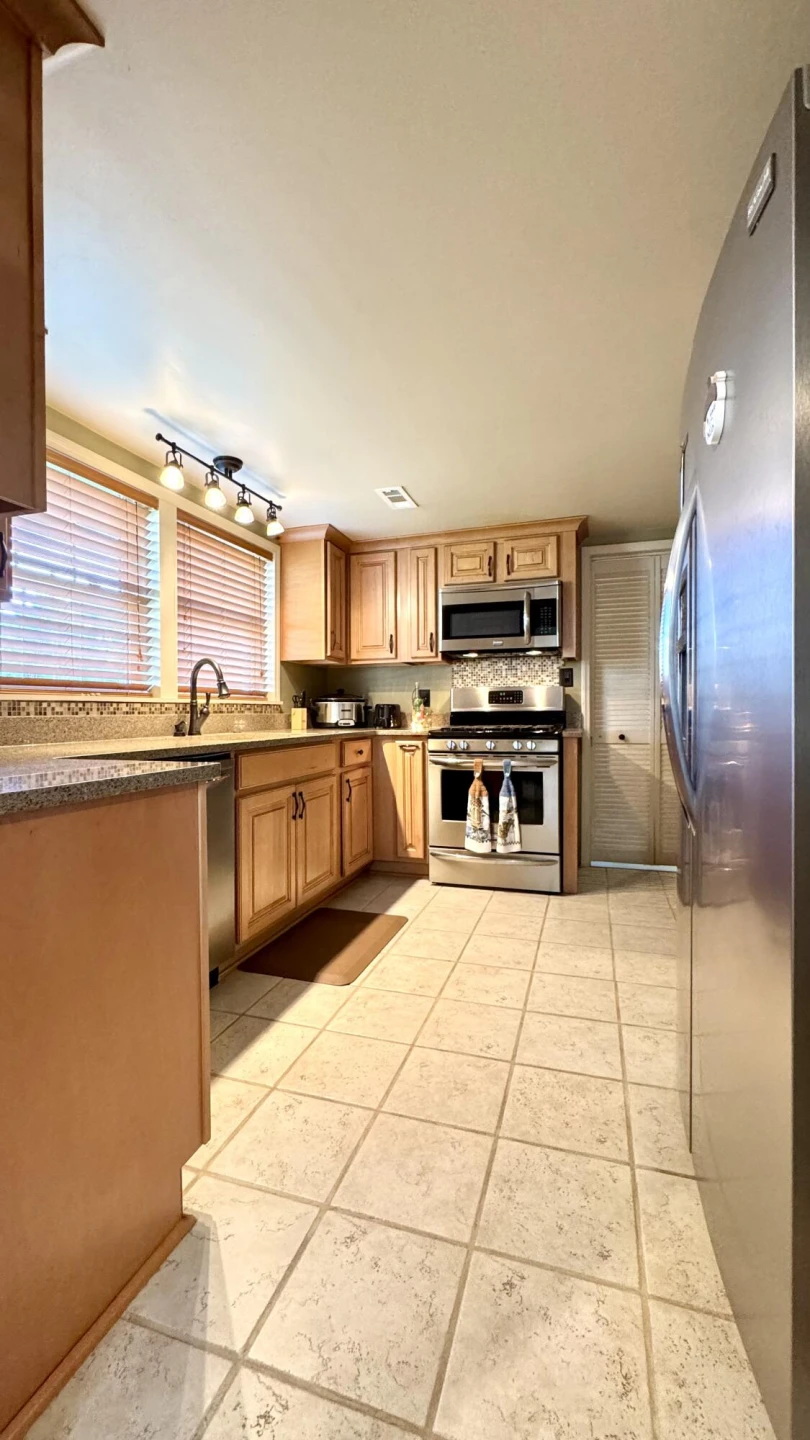 218 Commerce AVE - Photo 24
