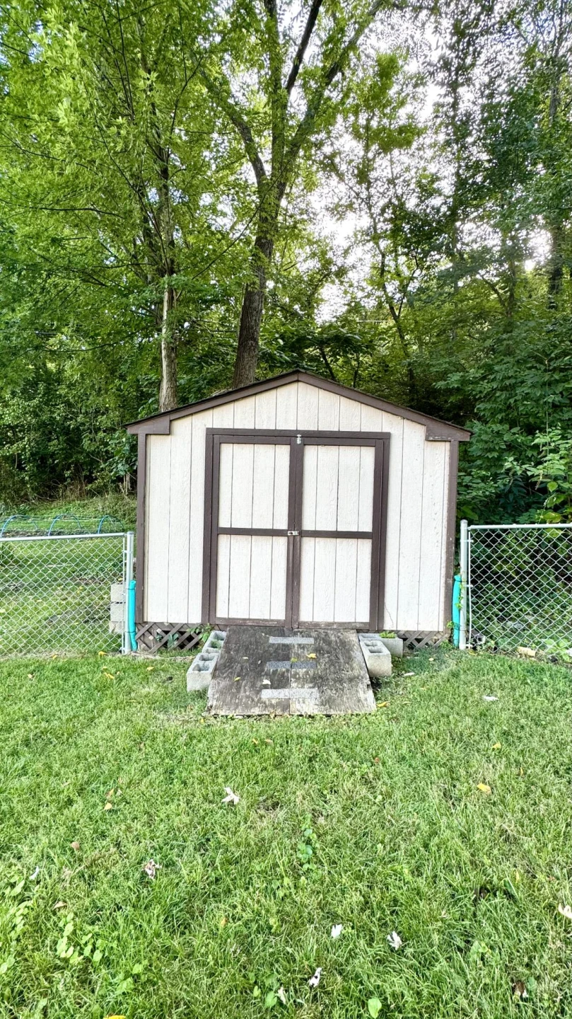 218 Commerce AVE - Photo 37