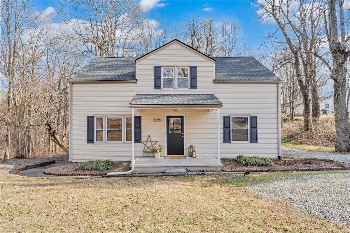5195 Franklin ST - Photo 2