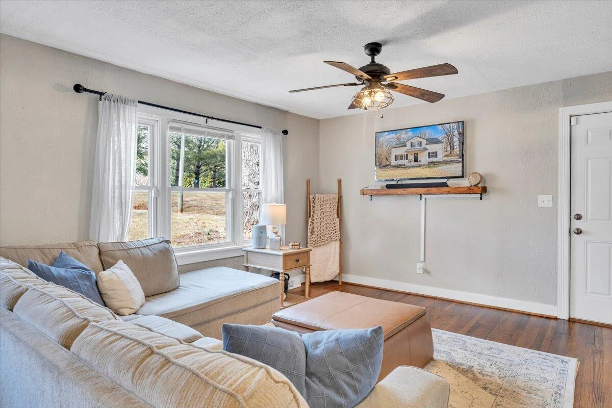 5195 Franklin ST - Photo 9