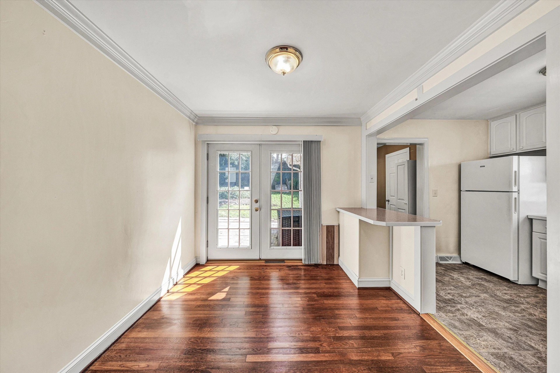 18 Lake AVE - Photo 9