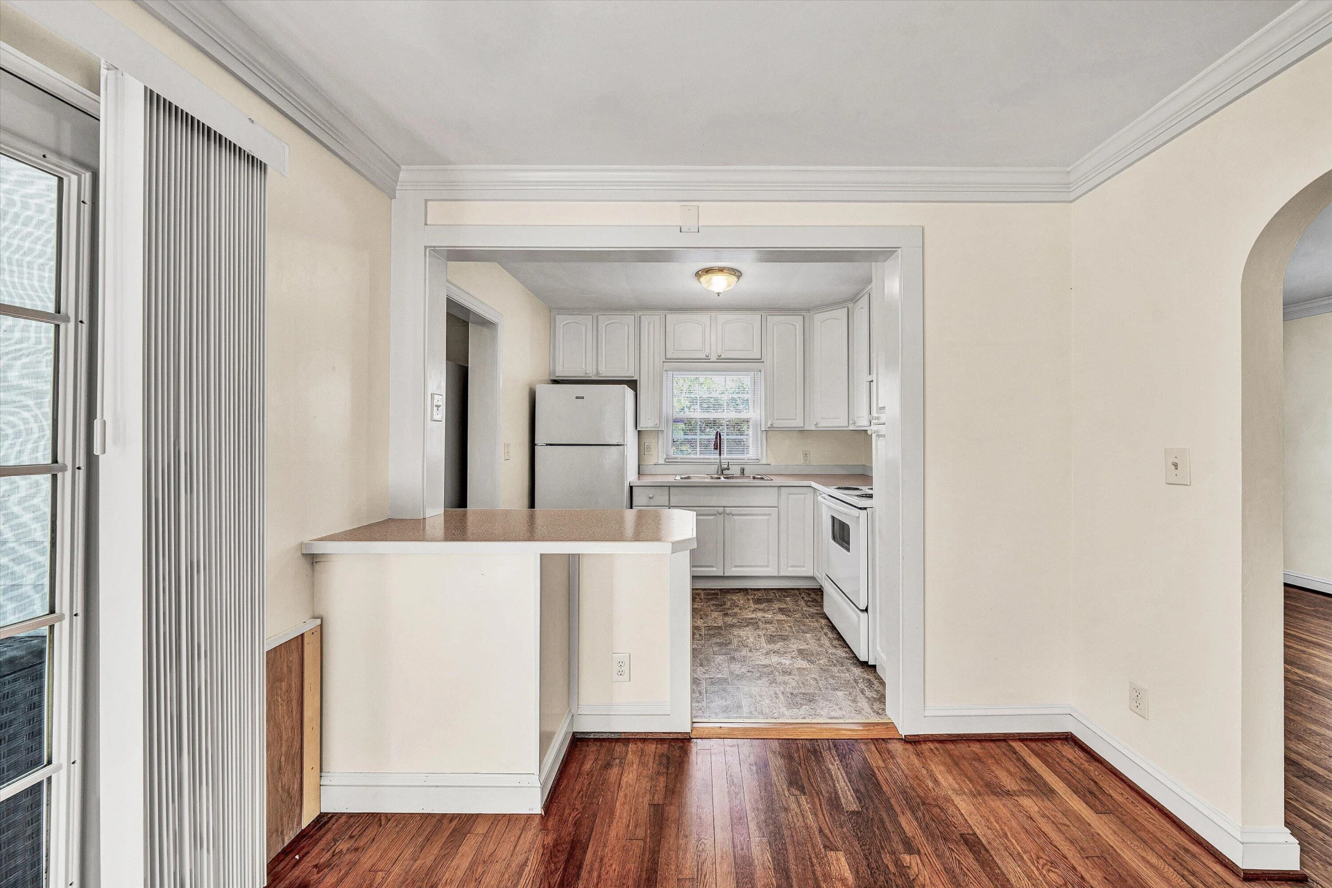 18 Lake AVE - Photo 11