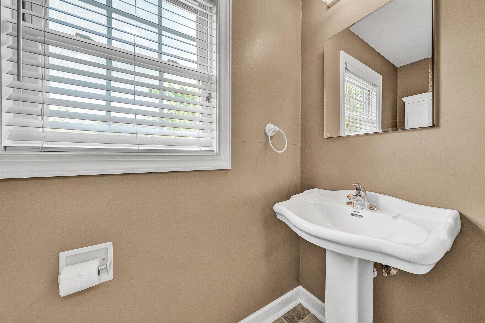 18 Lake AVE - Photo 17