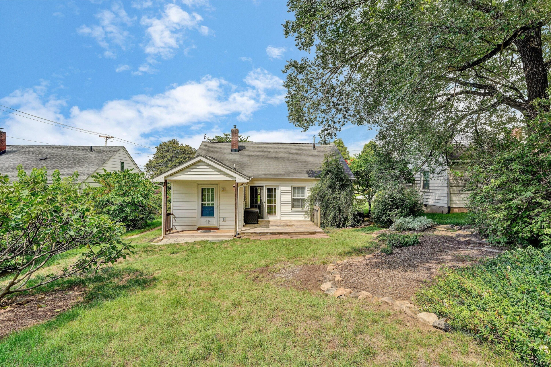 18 Lake AVE - Photo 37