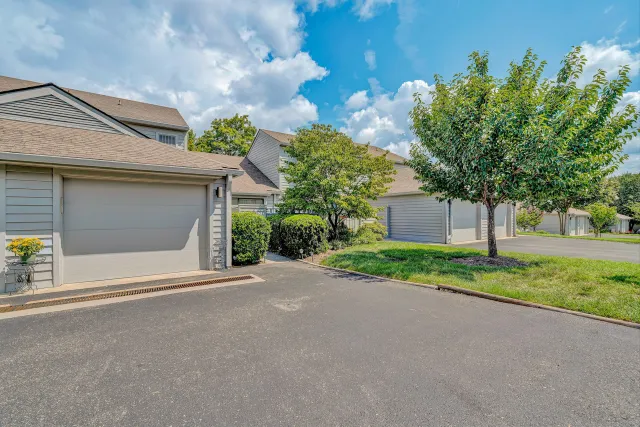 2406 Post Oak RD