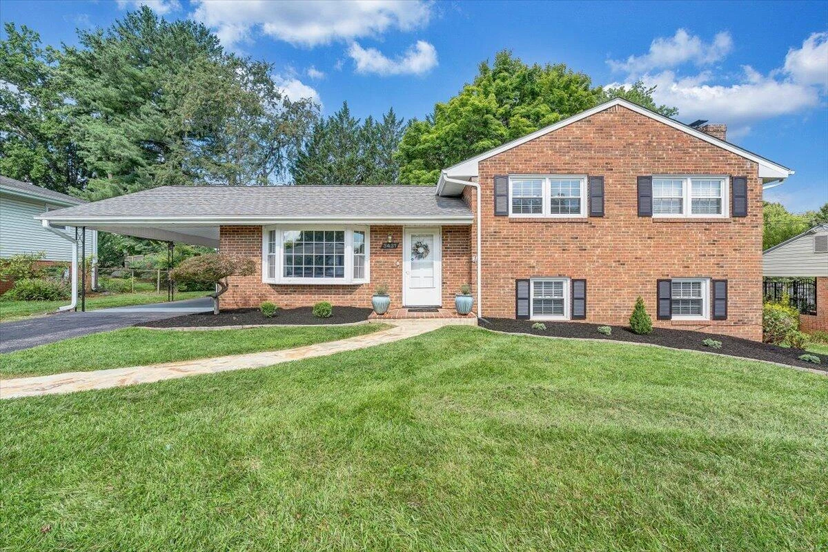 3431 Ashmeade DR