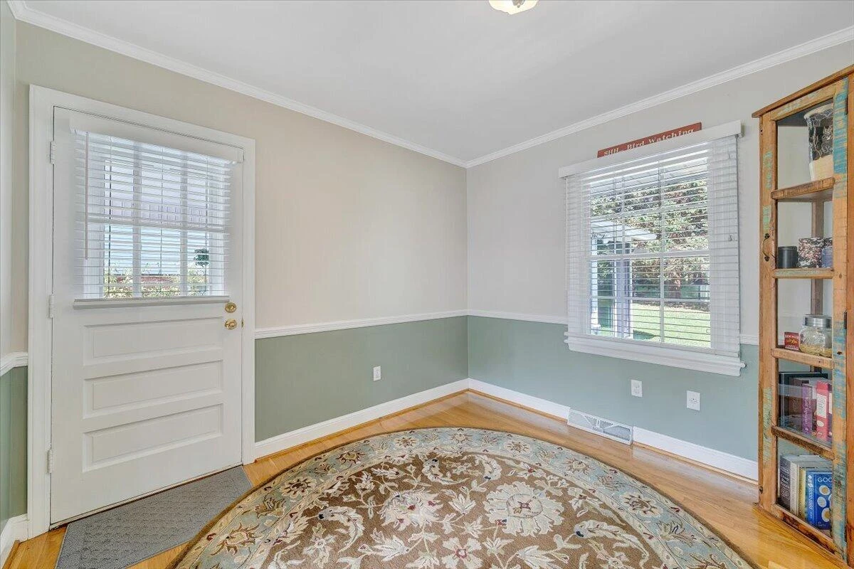 3431 Ashmeade DR - Photo 10