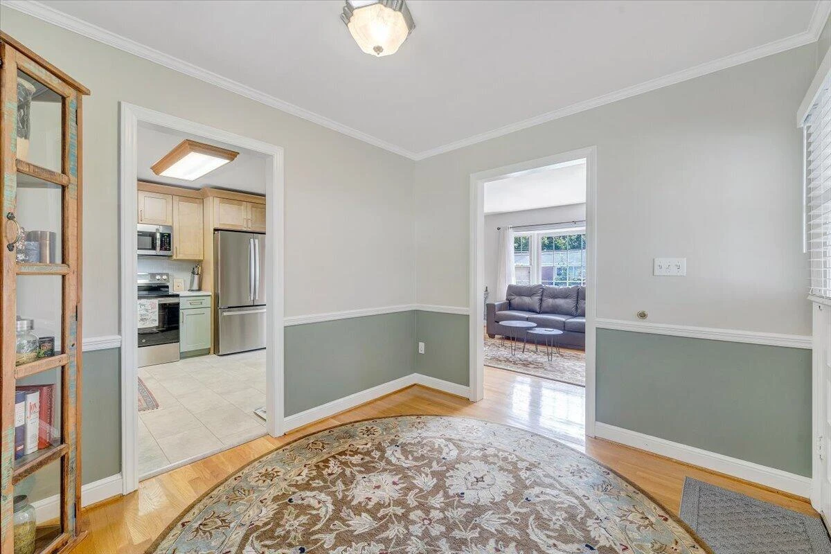 3431 Ashmeade DR - Photo 11